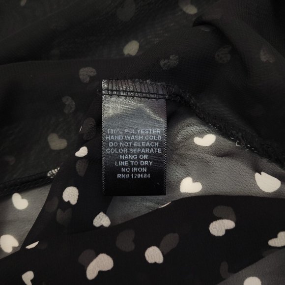 Torrid 4 Sheer Black White Hearts Print Hi Lo Blouse 4X - Picture 3 of 8
